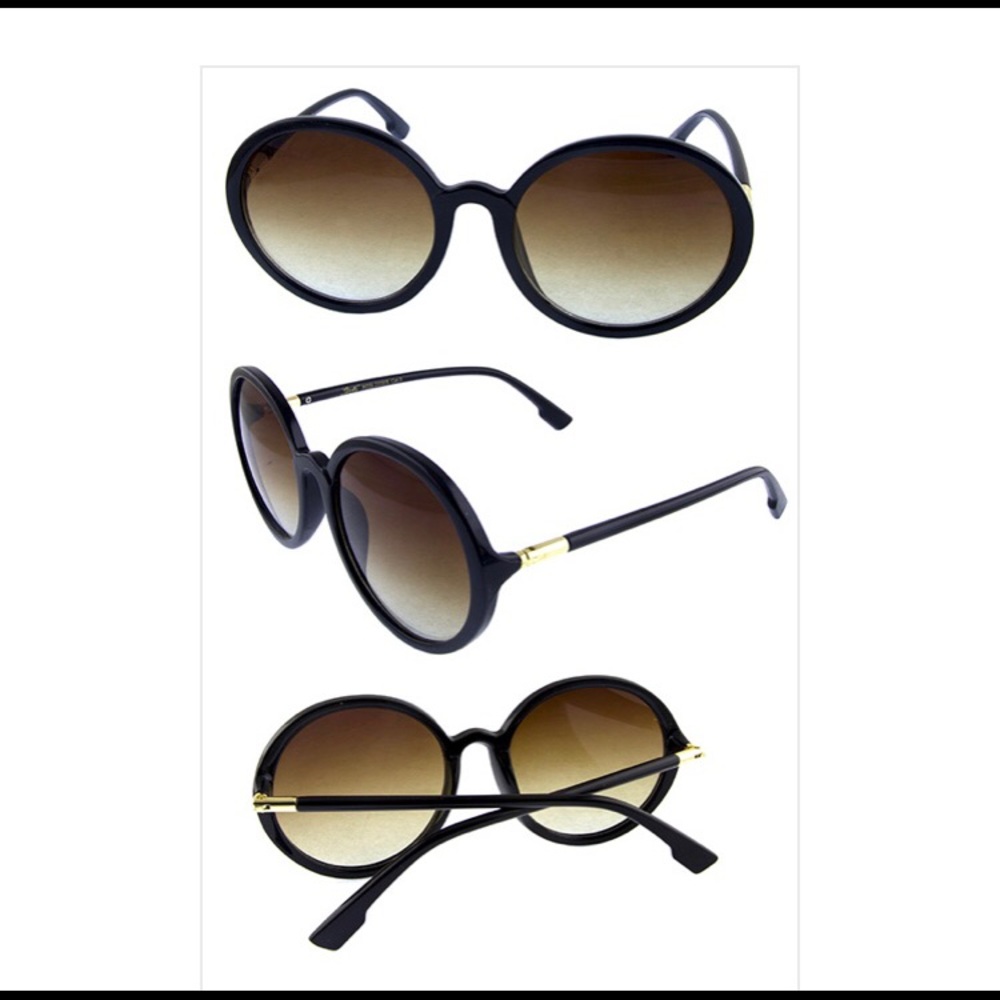 Round black sunglasses